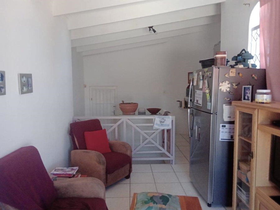 4 Bedroom Property for Sale in Wavecrest Eastern Cape